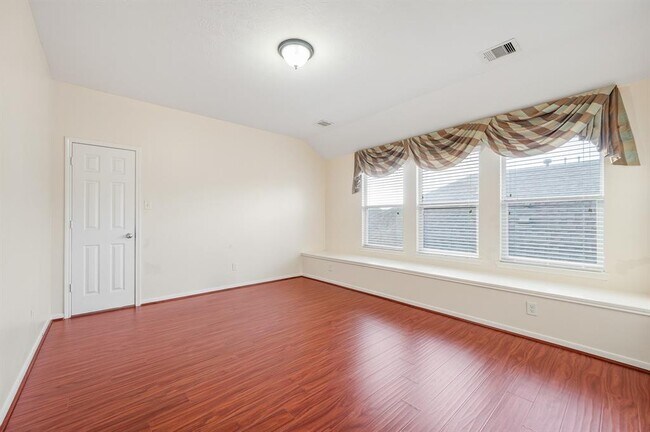 Building Photo - 8911 Cedar Mound Ln