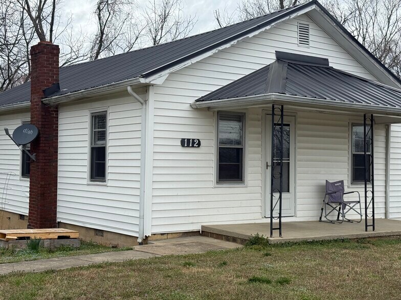 Building Photo - 112 Holland Dr