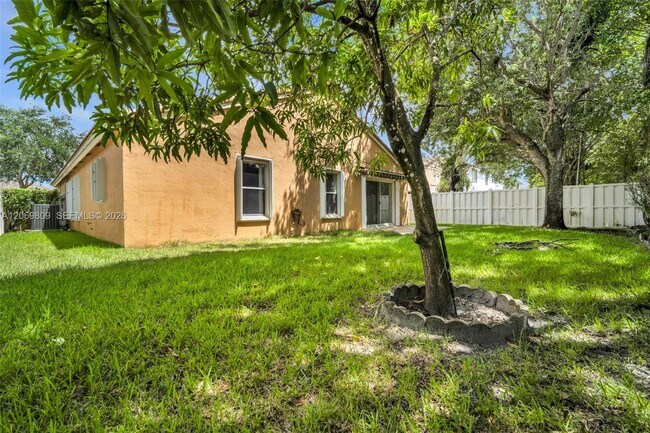 Building Photo - 2230 NW 145th Ave