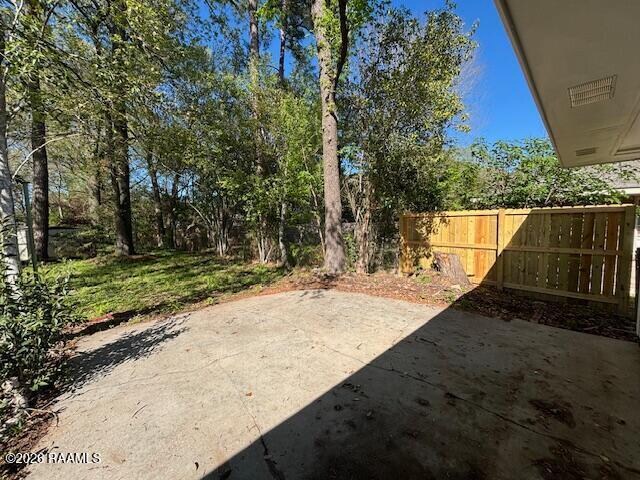 Building Photo - 8447 S Parkland Dr