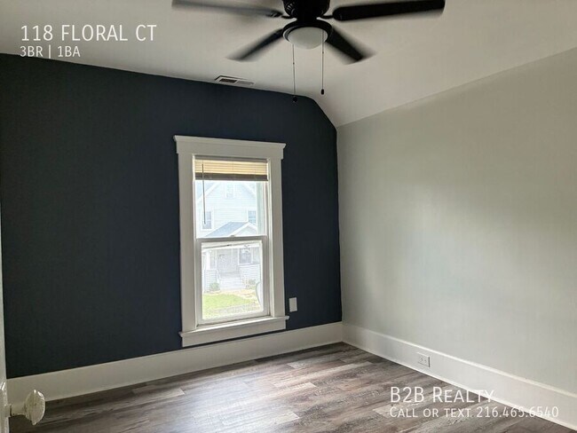 Building Photo - 118 Floral Ct