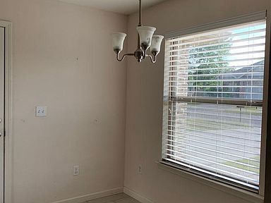 Building Photo - 13712 Fox Hill Dr