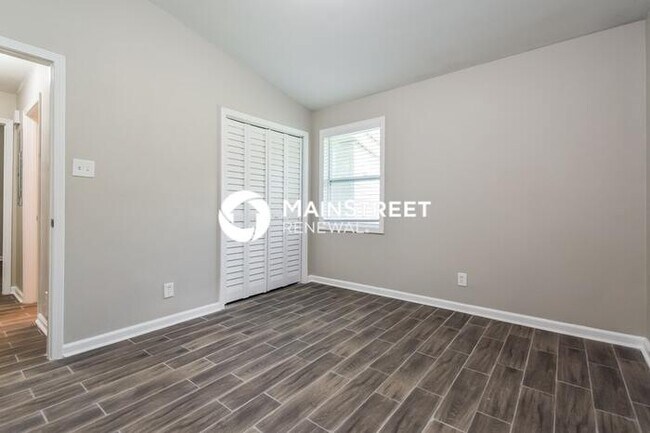 Building Photo - 3 Bedroom Pet-Friendly Home in decatur, GA...