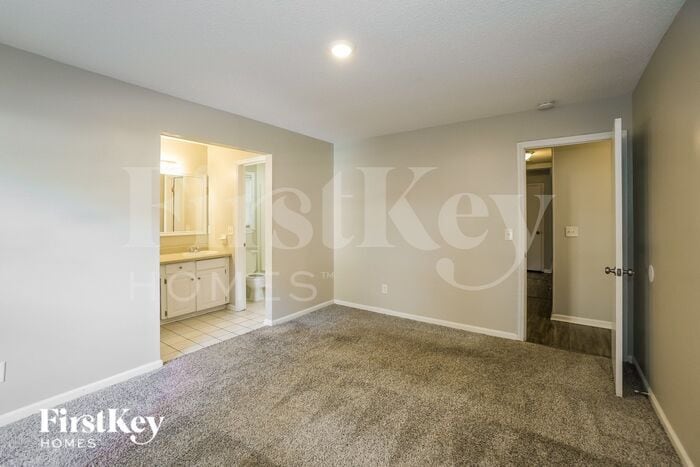 Building Photo - 104 Heron Ct