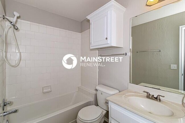 Building Photo - 3 Bedroom Pet-Friendly Home in OKLAHOMA CI...