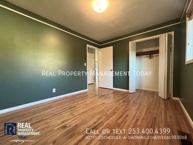 Building Photo - 1748 N Narrows Dr