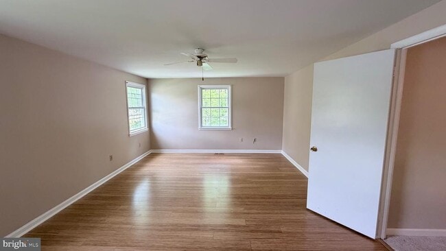 Building Photo - 4325 Majestic Ln