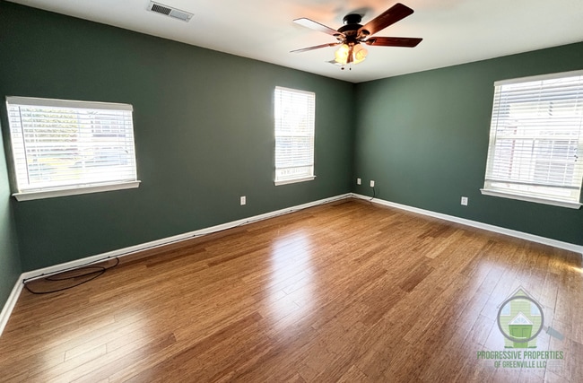 Building Photo - 253 Barbours Lane