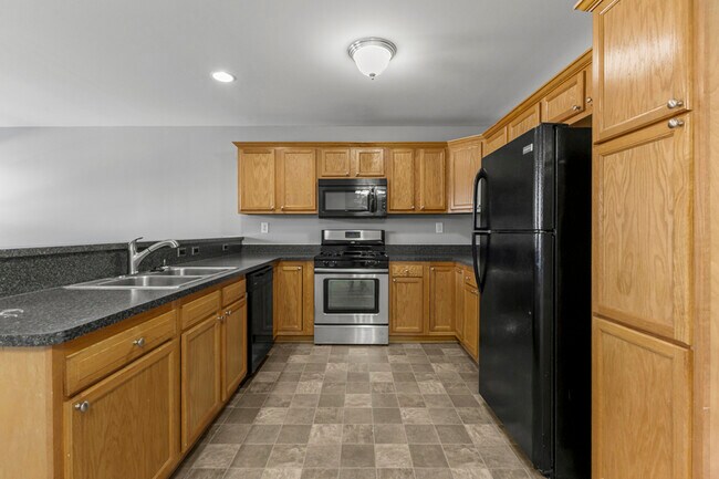 Building Photo - 13165 Turnberry