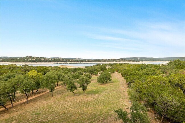 Building Photo - 5921 Hiline Rd