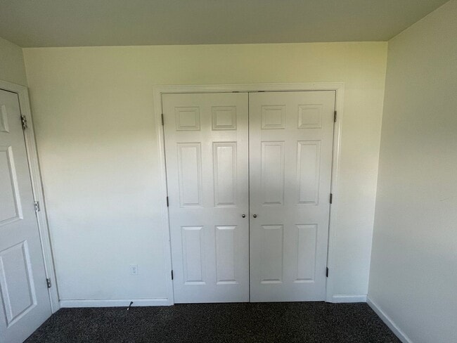 Building Photo - 4733-4739 W Adirondack Circle