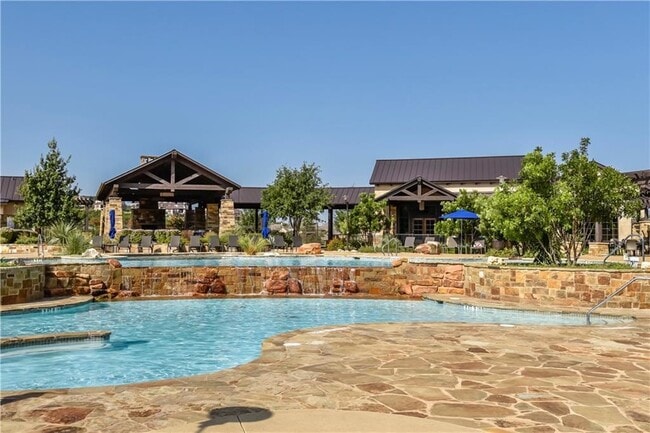 Building Photo - 18505 McKay Cove