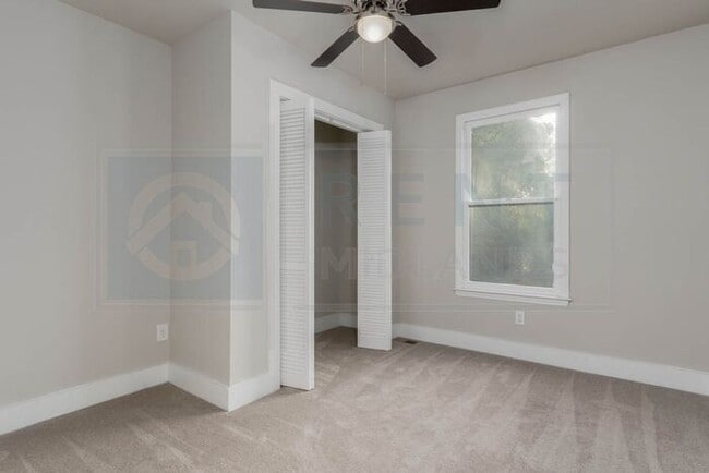 Building Photo - Beautiful Home in Melrose Heights