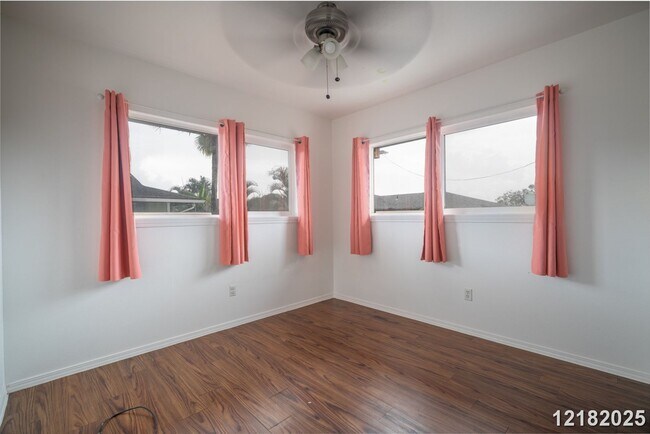 Building Photo - Spacious 4-Bedroom Home in Desirable Ewa Beach Neighborhood