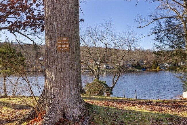 Building Photo - 30 Hungerford Rd