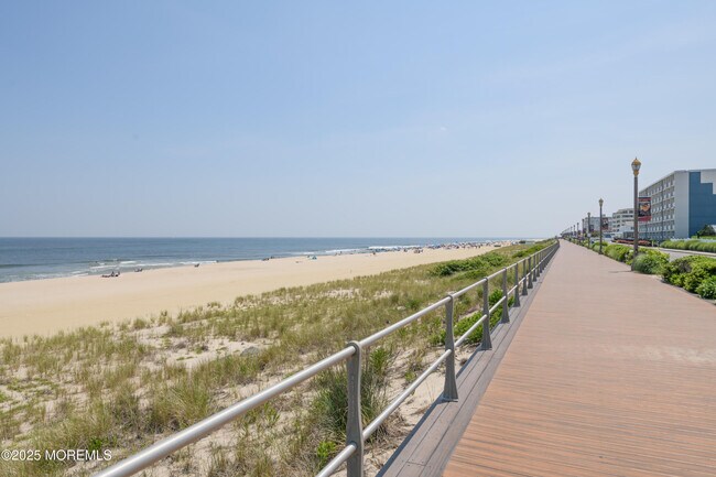 Building Photo - 455 Ocean Blvd