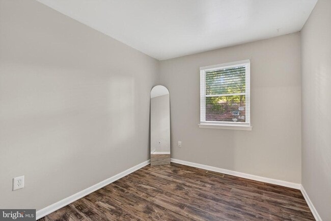 Building Photo - 9333 Pan Ridge Rd