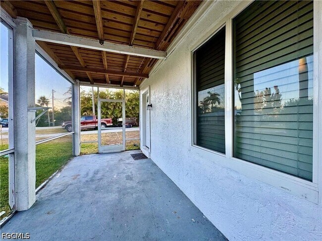 Building Photo - 7123 Shannon Blvd