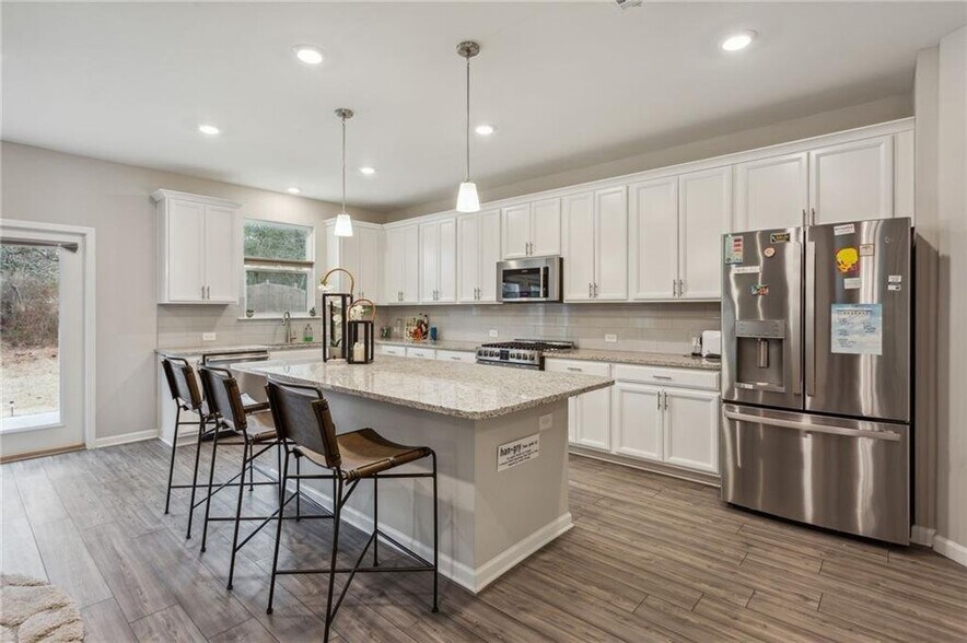 Building Photo - 4367 Waxwing St