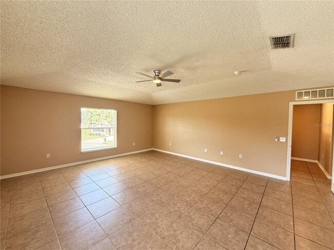Building Photo - 4 Princess Geraldine Pl