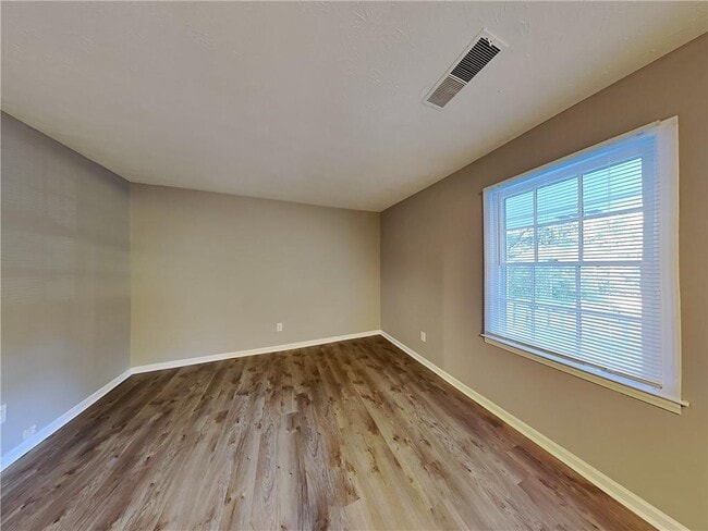 Building Photo - 37 Opal St