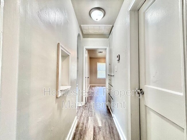 Building Photo - 1200 SW 28th St