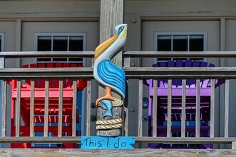 Building Photo - OFF-SEASON FURNISHED RENTAL AVAILABLE JAN and FEB '26