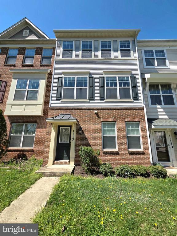 Building Photo - 1113 Red Hawk Way