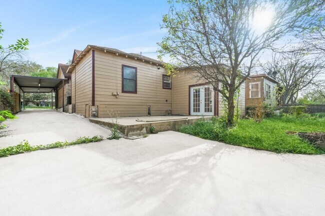 Building Photo - 1519 Schley Ave
