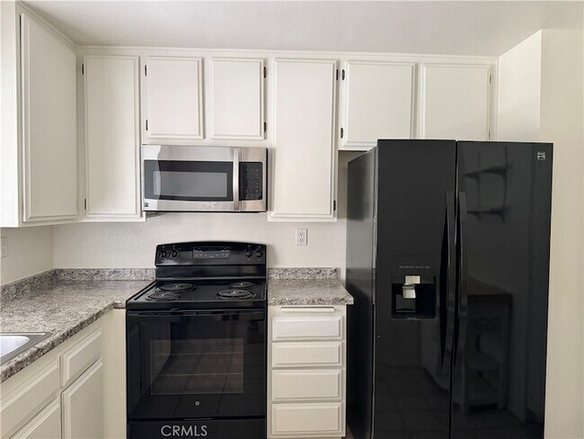 Building Photo - 4141 Via Marisol