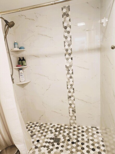 Building Photo - 1570 Forest Lakes Cir