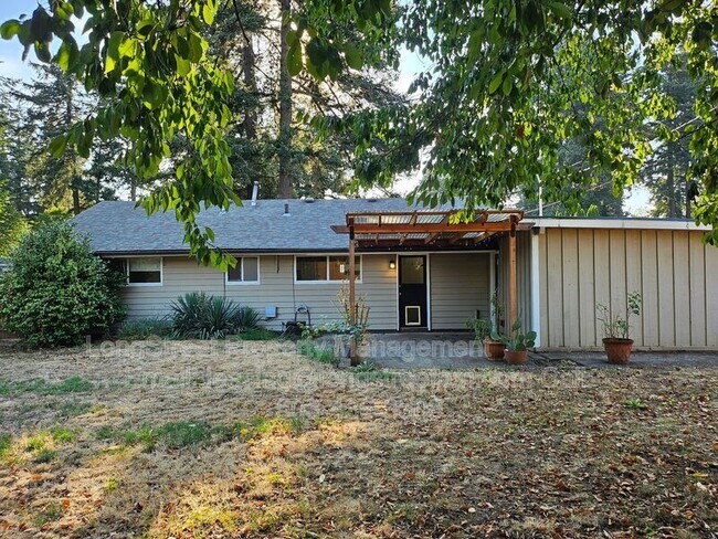 Building Photo - 622 SE 137th Ave