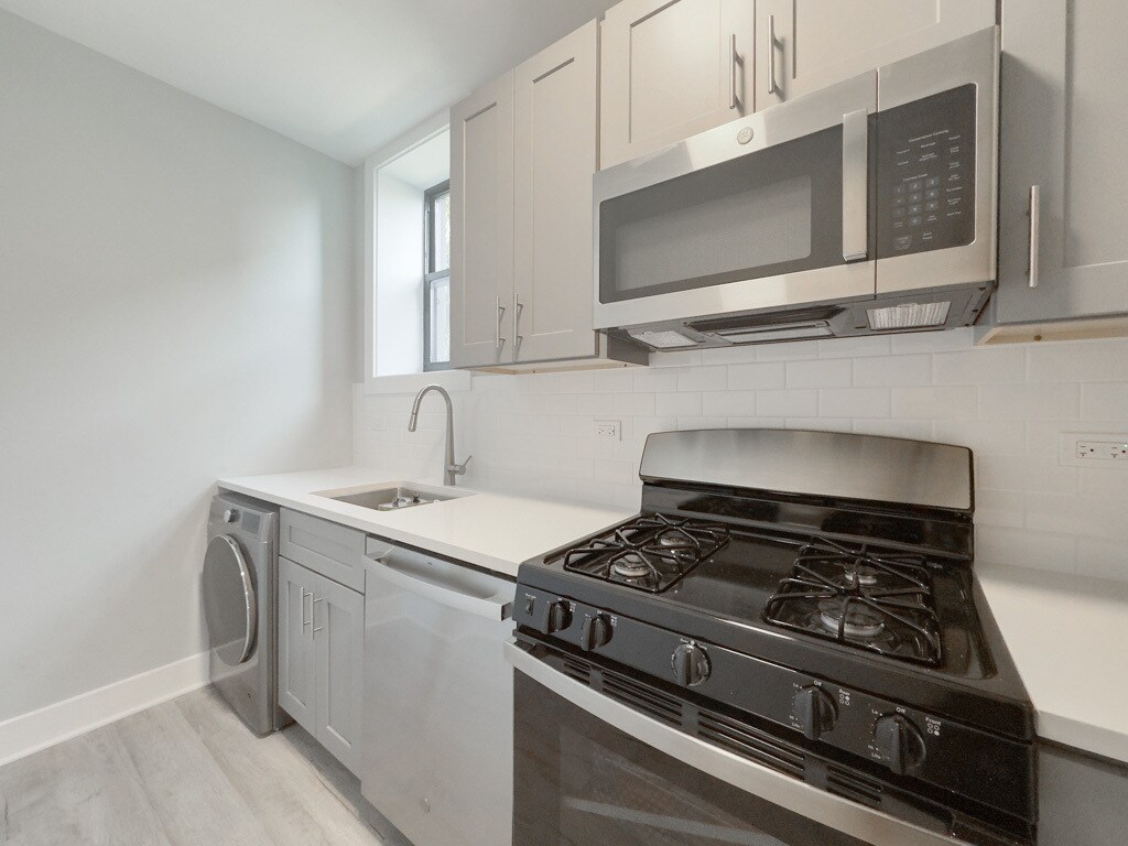 Building Photo - 369 Hazel Ave