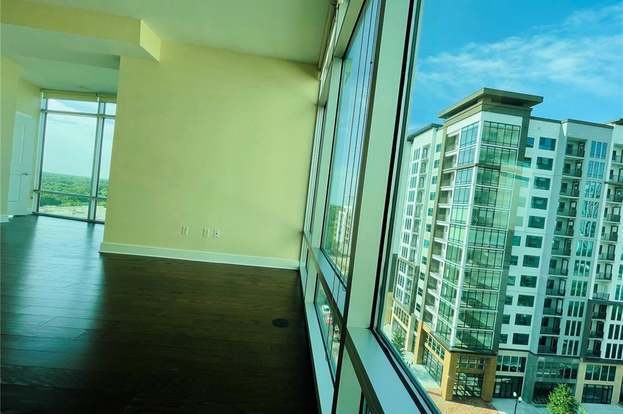 Building Photo - 101 S Eola Dr