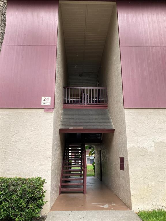 Building Photo - 3840 N Lake Dr