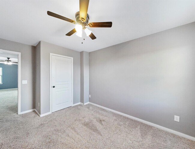 Building Photo - 20015 Flax Flower Dr