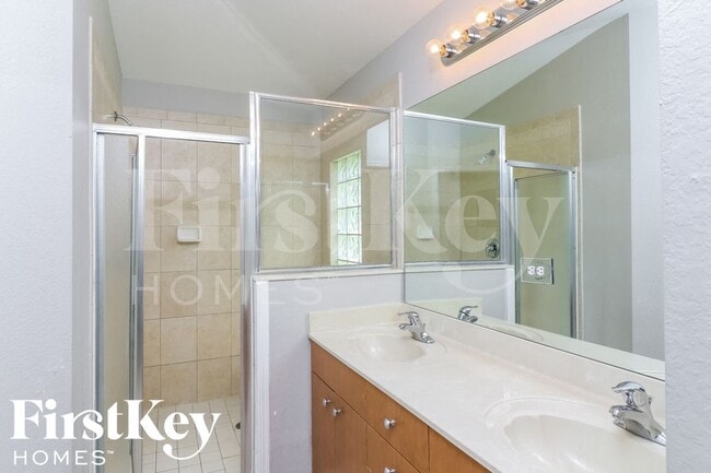 Building Photo - 9041 Irving Rd