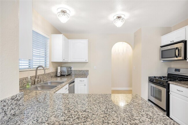 Building Photo - 2200 S Fort Apache Rd