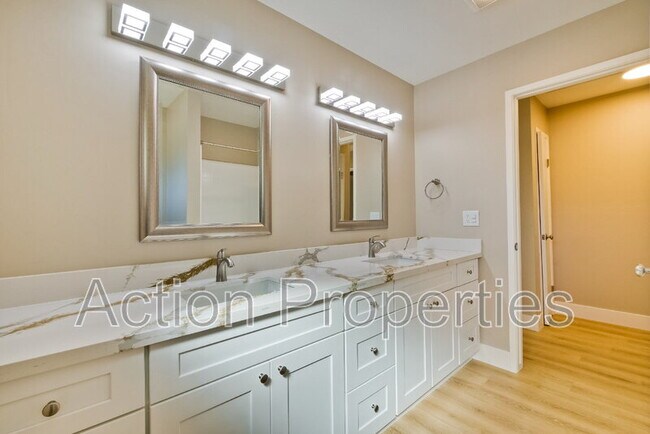 Building Photo - 86 Dalma Dr