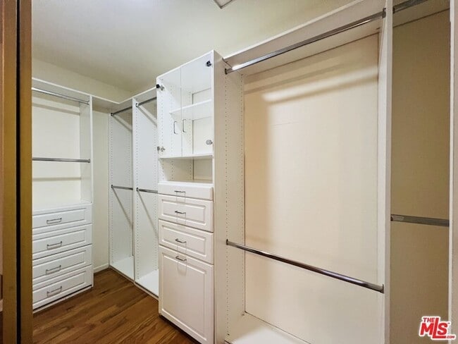 Building Photo - 5241 W Goldenwood Dr