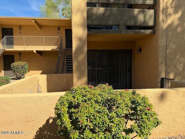 Building Photo - 8500 E Indian School Rd