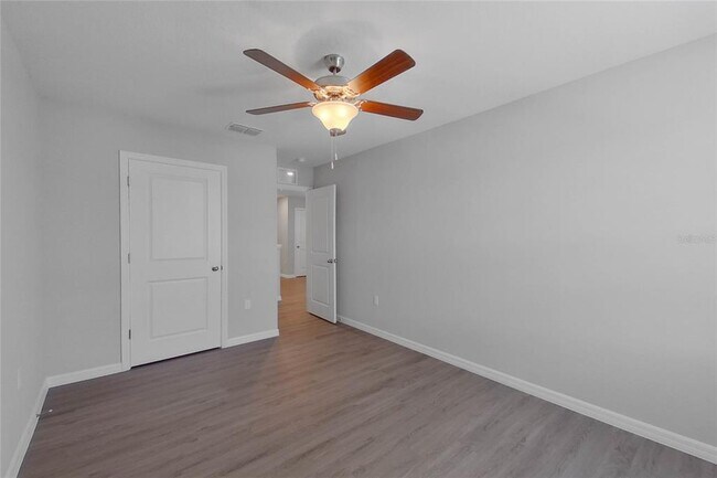 Building Photo - 8644 SW 44th Ct