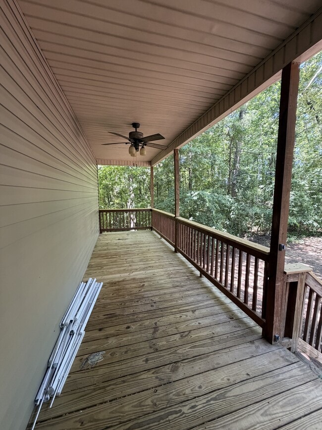 Building Photo - 371 Amanda Dr