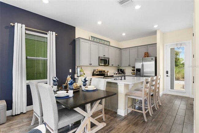 Building Photo - 8040 Lost Shaker Ln