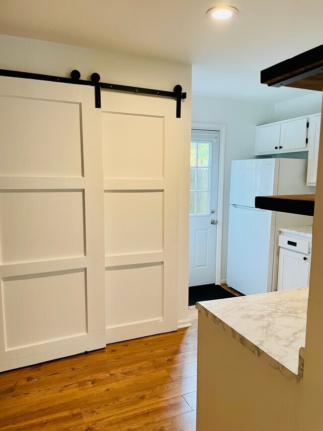 Building Photo - 122 Winners Cir