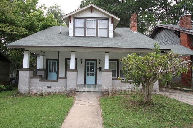 Building Photo - 318 Hydrick St
