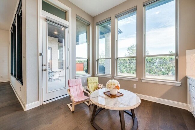Building Photo - 3970 Sweet Clover Dr