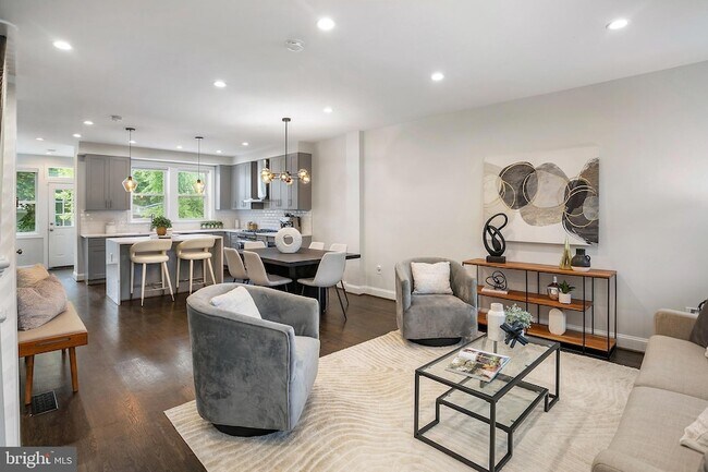 Building Photo - 4023 New Hampshire Ave NW