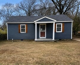 Building Photo - Newly Renovated 2 Bedroom / 1 Bathroom Home Available Now!