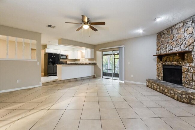 Building Photo - 2518 Bon Air Dr